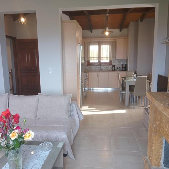Apartment Armiriki *
